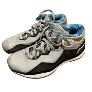 Way of Wade Athletic Shoes - Size 8 - Great Condition!